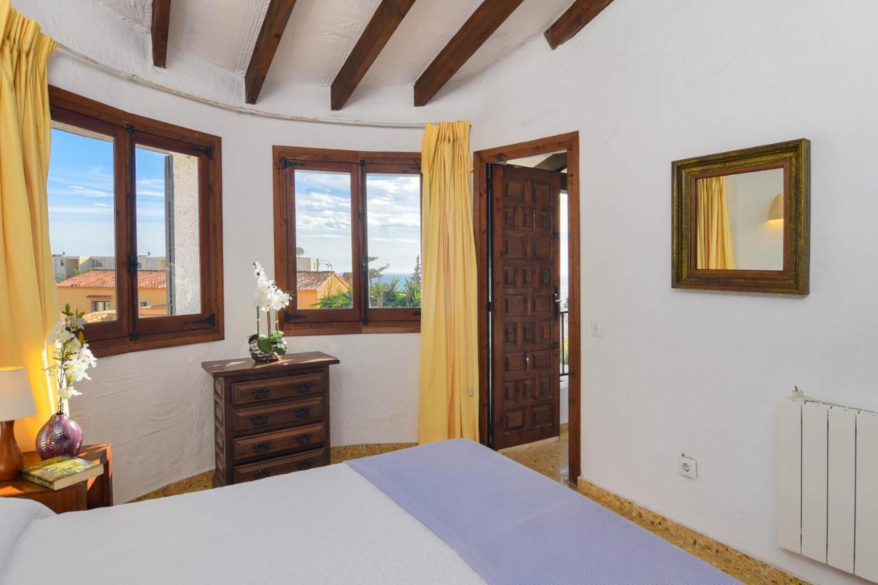 Bungalow With Seaviews In Moraira تيولادا المظهر الخارجي الصورة